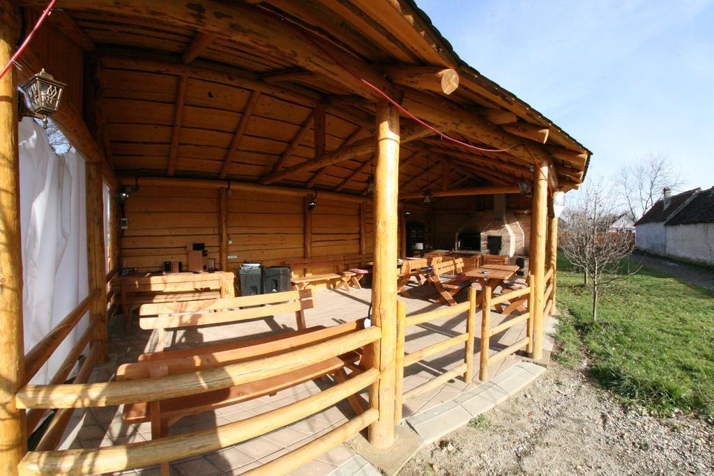 Pensiunea Silba Vad  Exterior photo